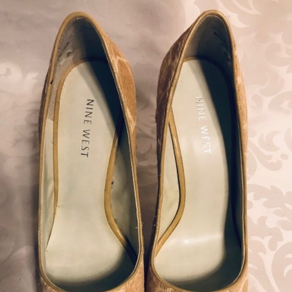 Nine West beige platform pumps 6.5 - Picture 5 of 7